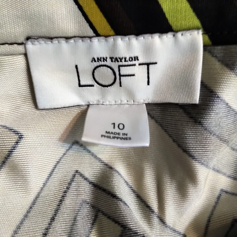 Ann Taylor Loft Skirt Like New 10 - Picture 3 of 5